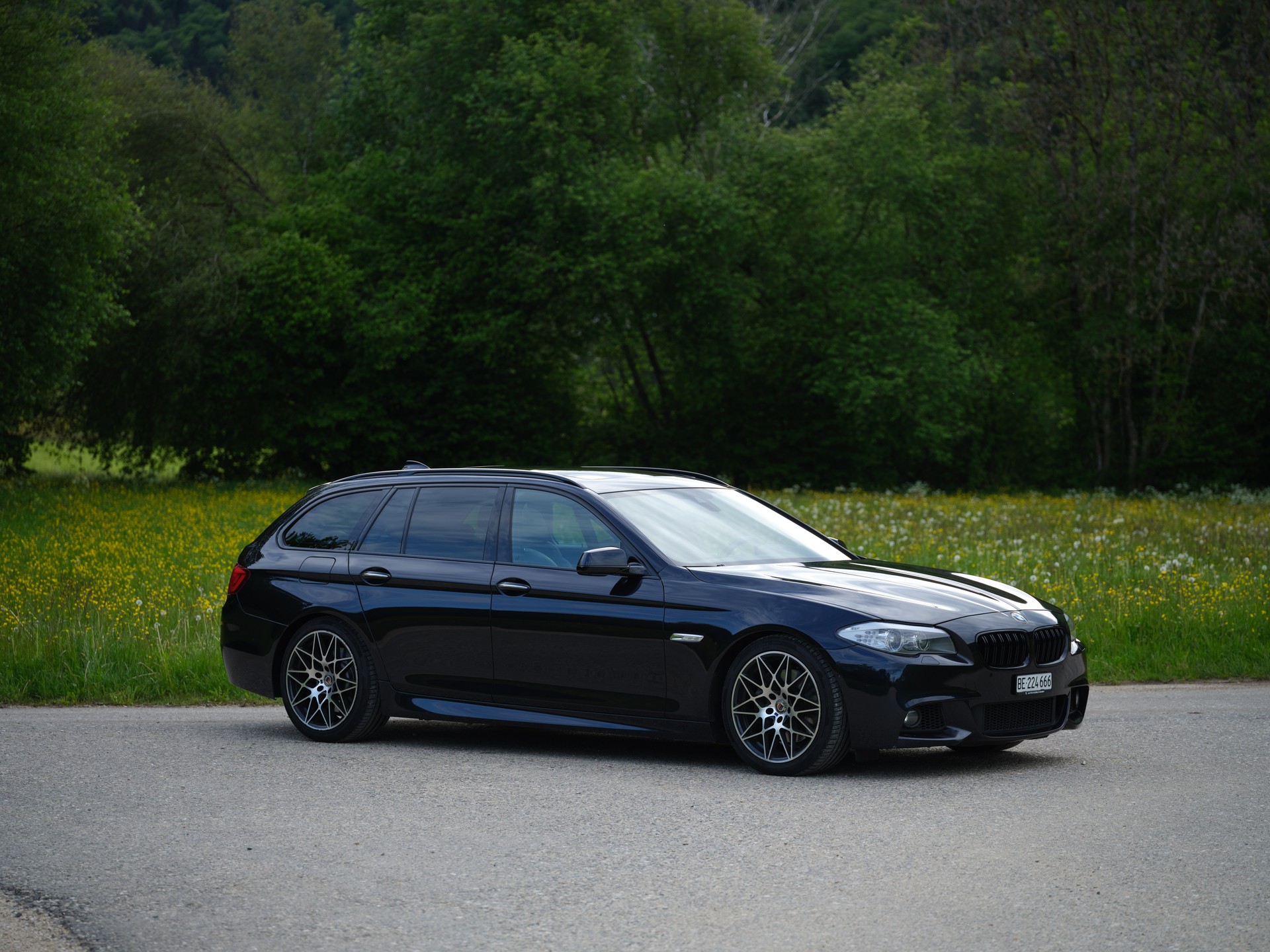 BMW 535d xDrive-image-11