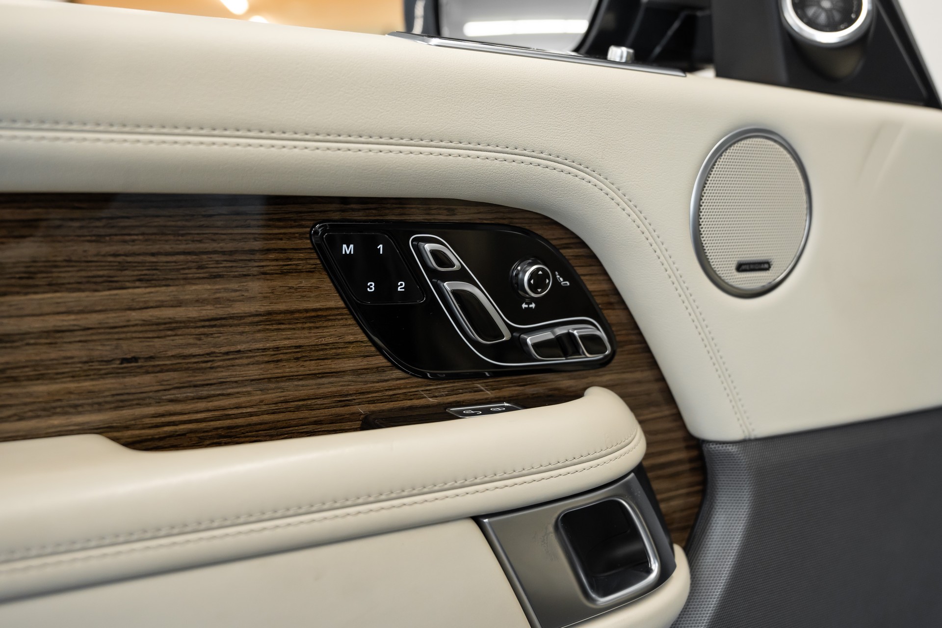 LAND ROVER Range Rover 3.0 V6 SC Autobiography Automatic-image-19