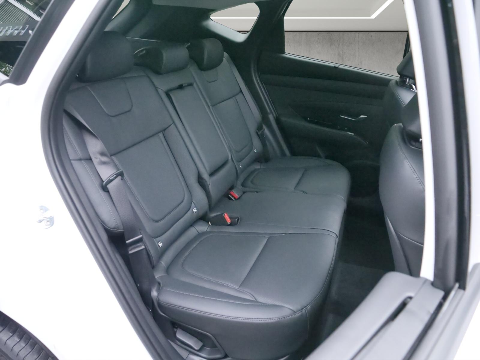 HYUNDAI Tucson 1.6 T-GDi HEV Vertex Swiss Edition 4WD-image-15