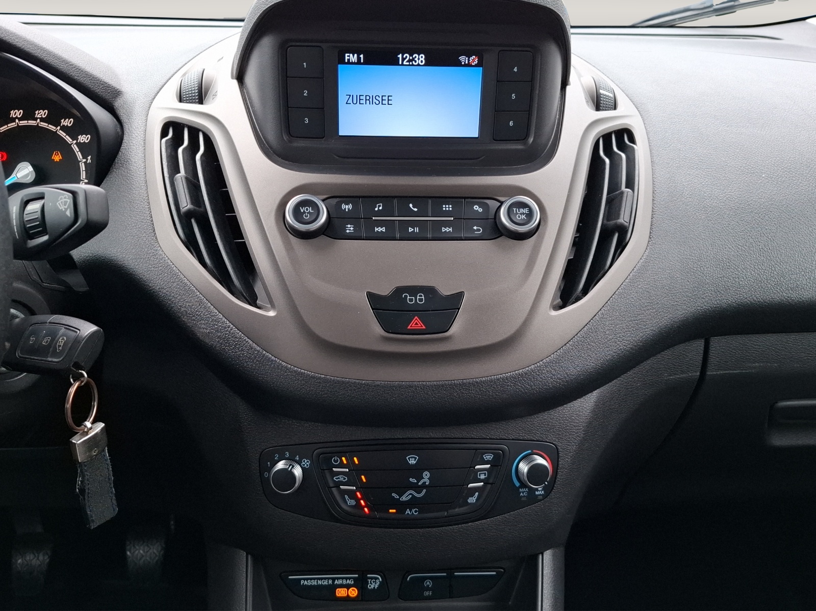 FORD Tourneo Courier 1.0 SCTi Trend // 8-fach bereift-image-13