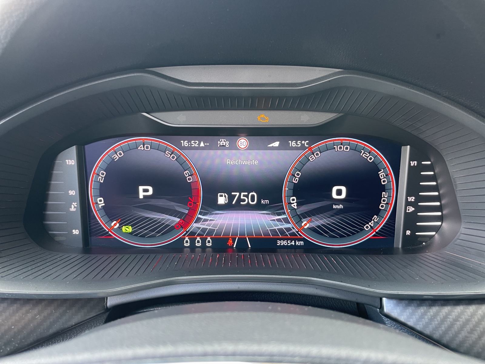 SKODA Scala 1.5 TSI ACT Monte Carlo DSG-image-8