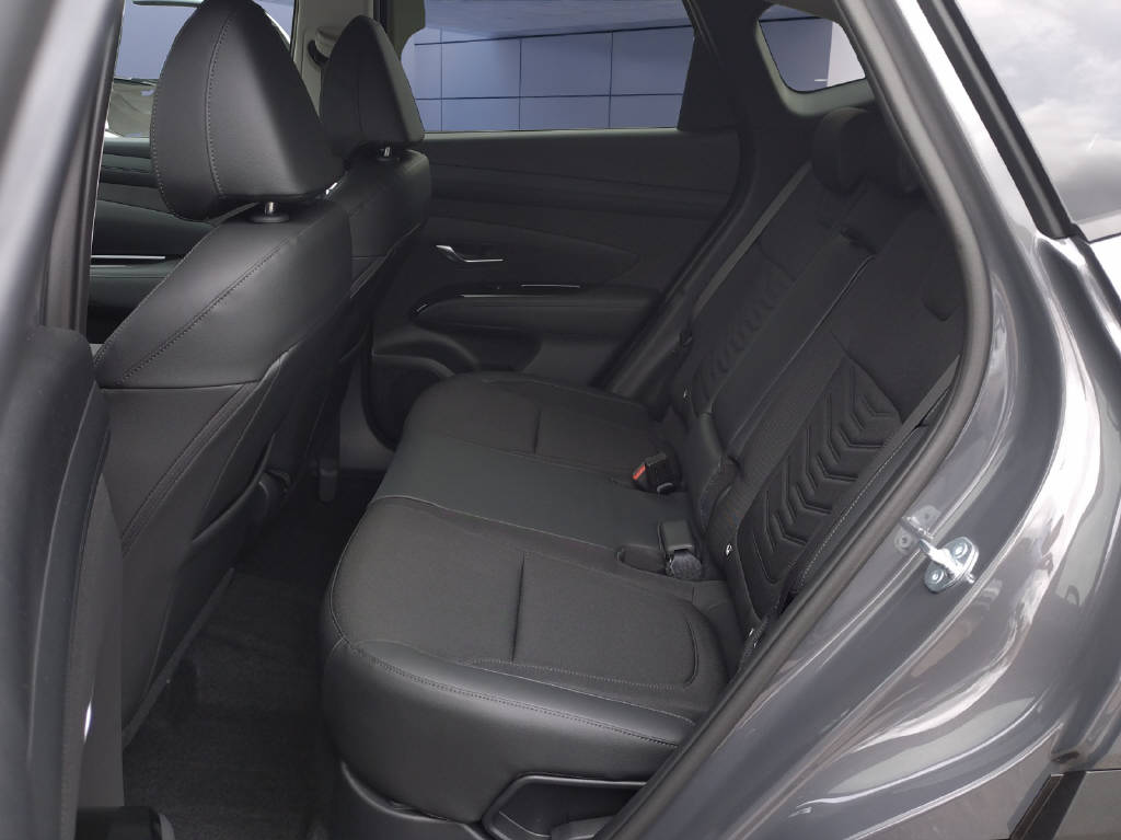 HYUNDAI TUCSON 1.6 T-GDi Hybrid Amplia 4WD-image-10