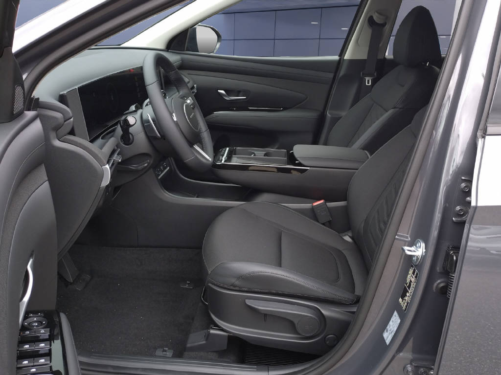 HYUNDAI TUCSON 1.6 T-GDi Hybrid Amplia 4WD-image-9