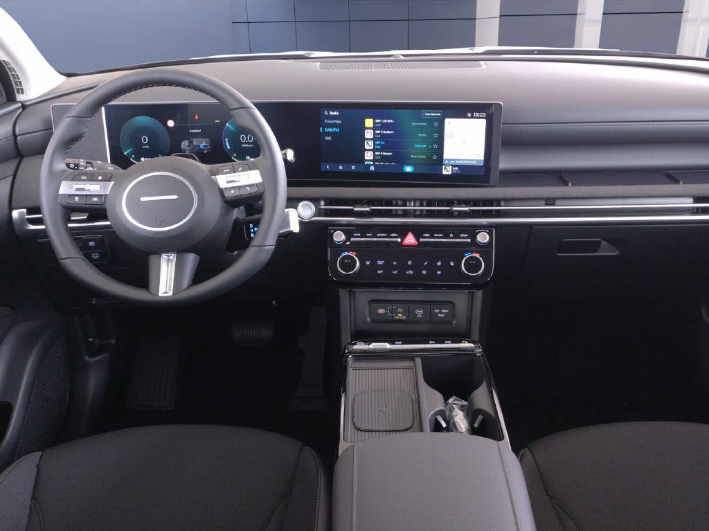 HYUNDAI TUCSON 1.6 T-GDi Hybrid Amplia 4WD-image-11