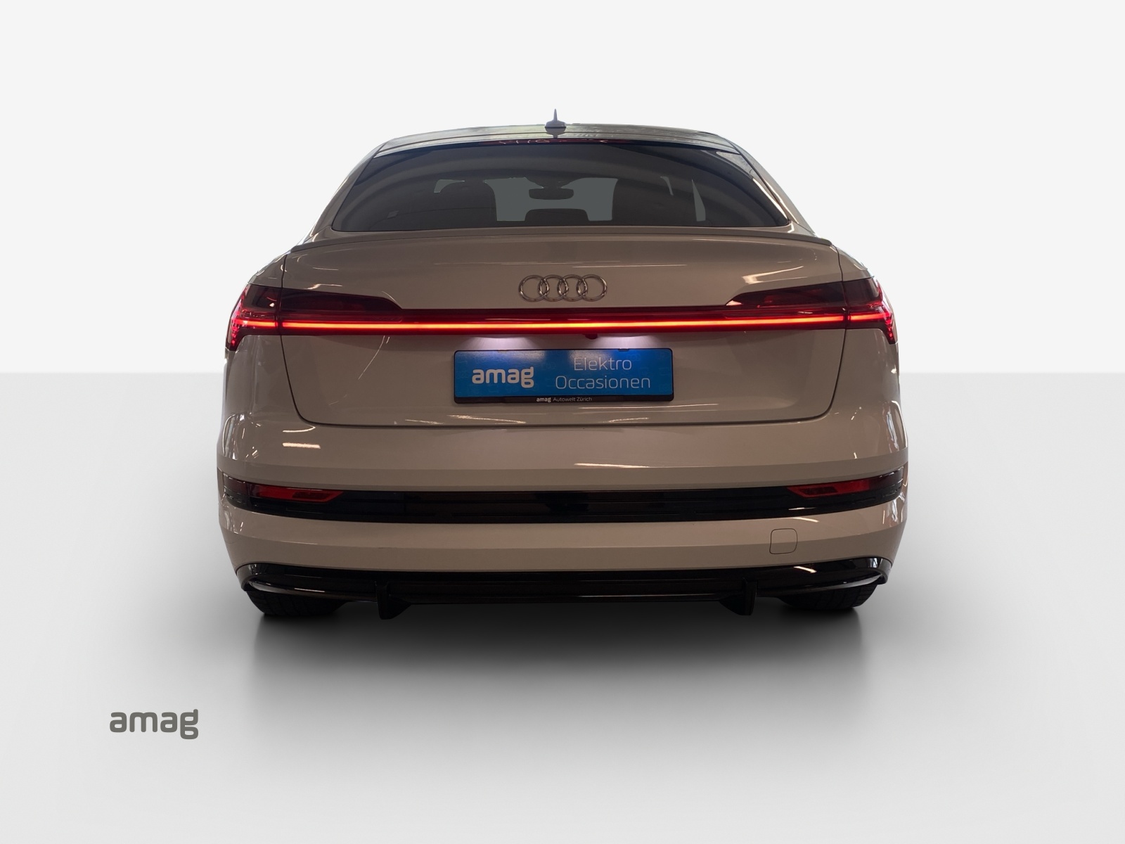 AUDI e-tron 55 Sportback S Line quattro-showroom-element-3