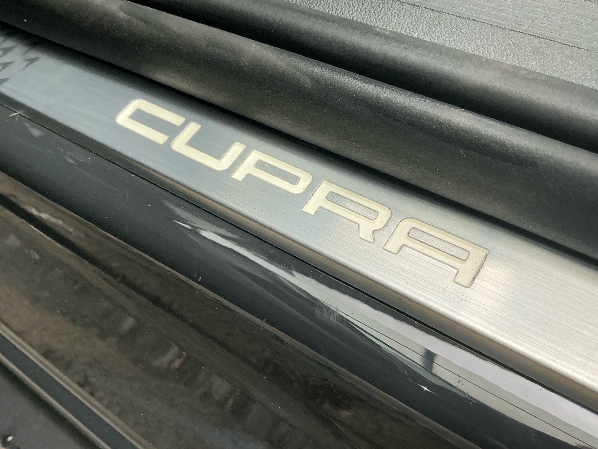 CUPRA Tavascan 340 PS 4DRIVE VZ ADRENALINE *** 5 JAHRE CUPRA VOLLGARANTIE ***-image-28