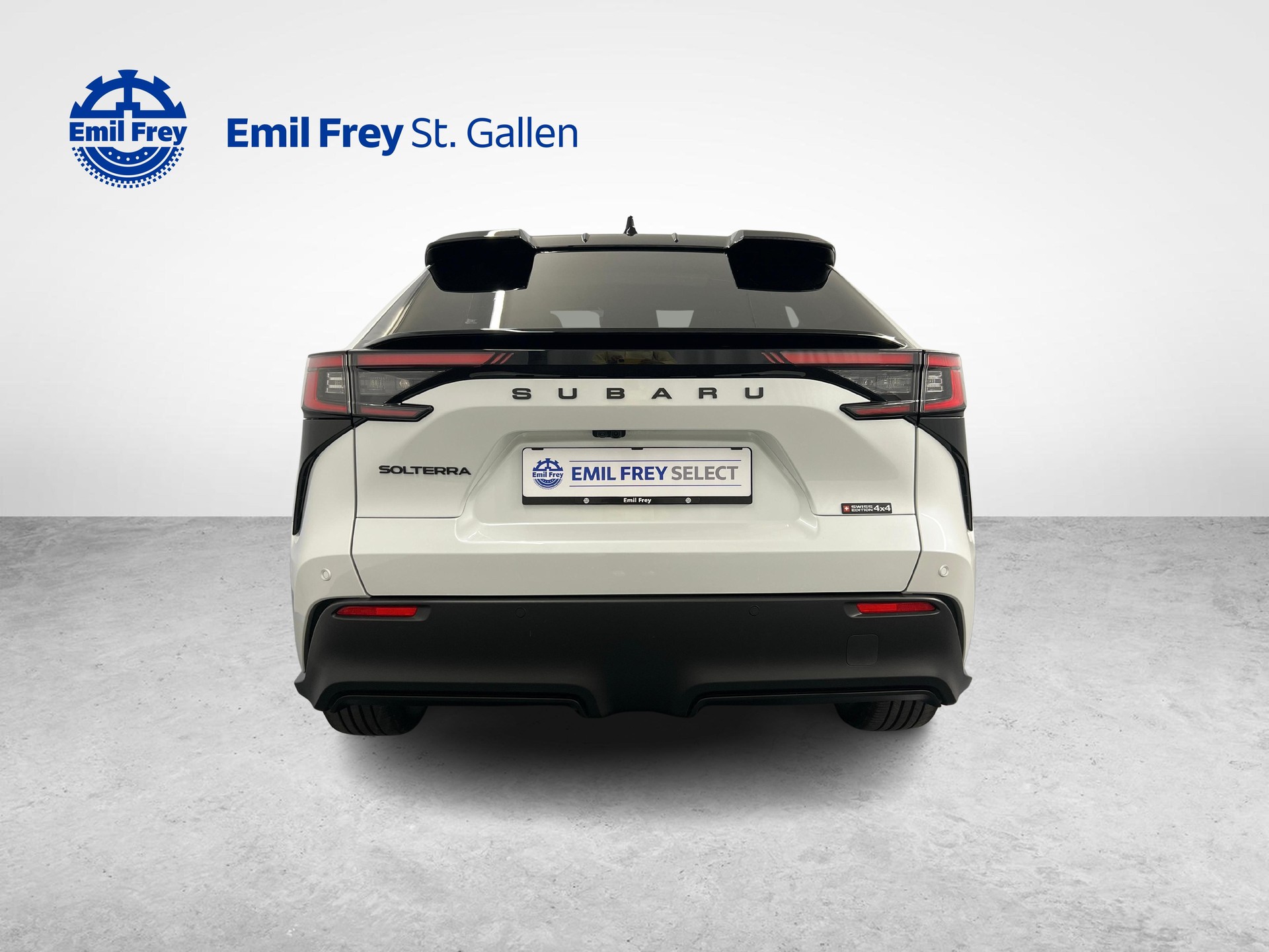 SUBARU Solterra eV Luxury AWD-showroom-element-3