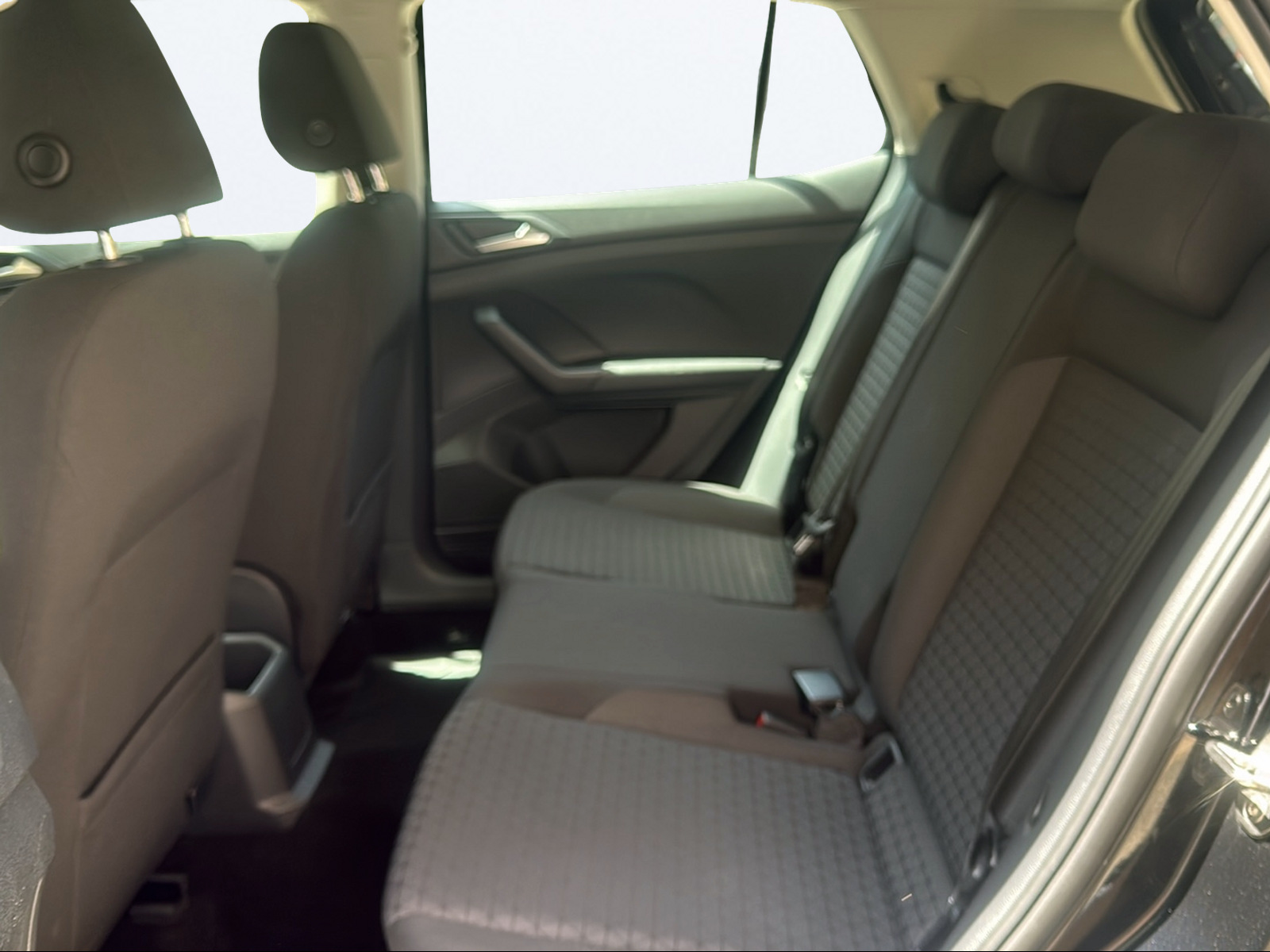 VW T-Cross 1.0 TSI Life-image-13