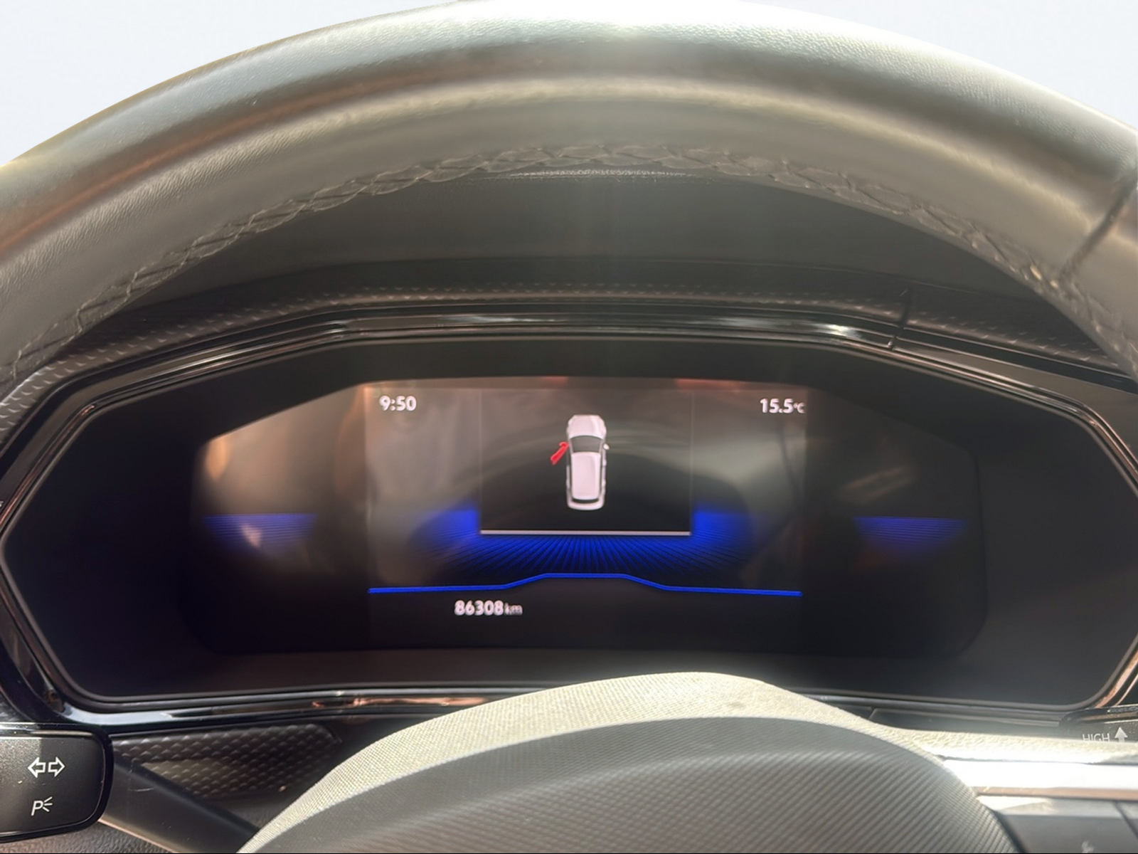 VW T-Cross 1.0 TSI Life-image-11