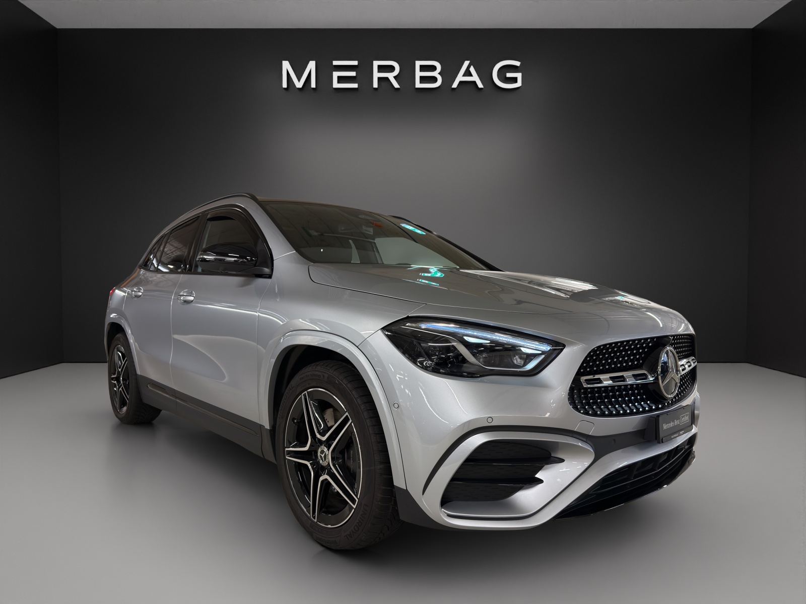 MERCEDES-BENZ GLA 220d 4Matic 8G-DCTSwiss Star