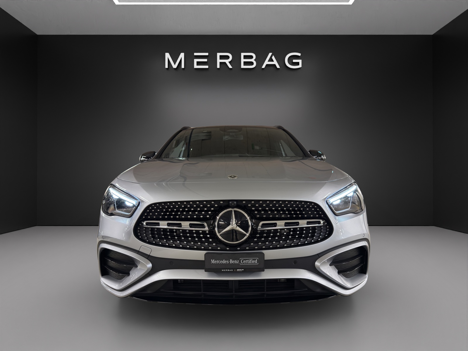 MERCEDES-BENZ GLA 220d 4Matic 8G-DCTSwiss Star-image-1