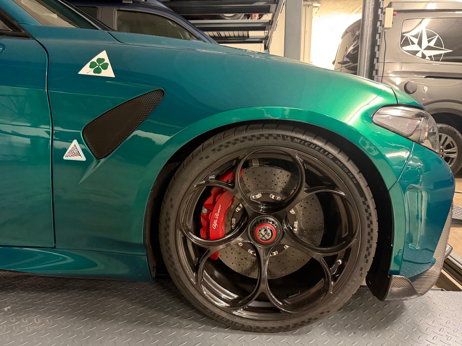 ALFA ROMEO Giulia 2.9 V6 GTA M Automatic-showroom-element-2