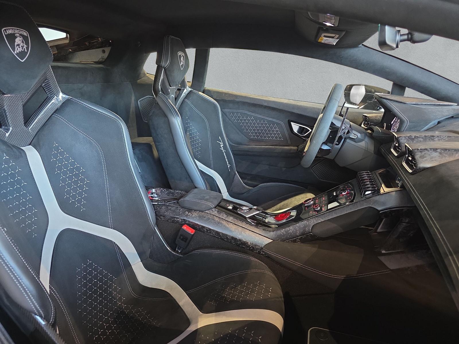LAMBORGHINI Huracan Coupé 5.2 Performante-image-12