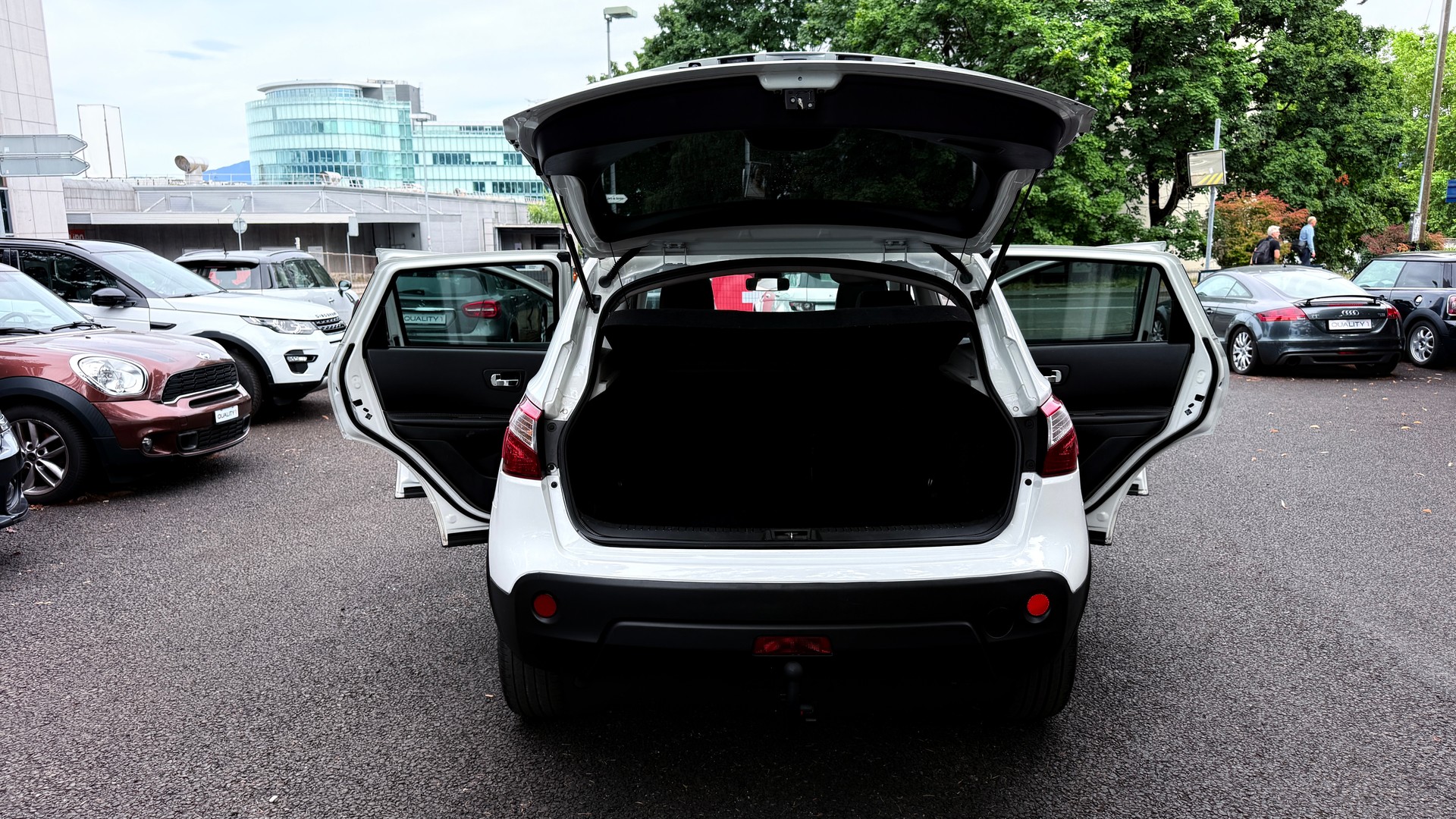 NISSAN Qashqai 2.0 dCi 4WD tekna Automatic-image-8