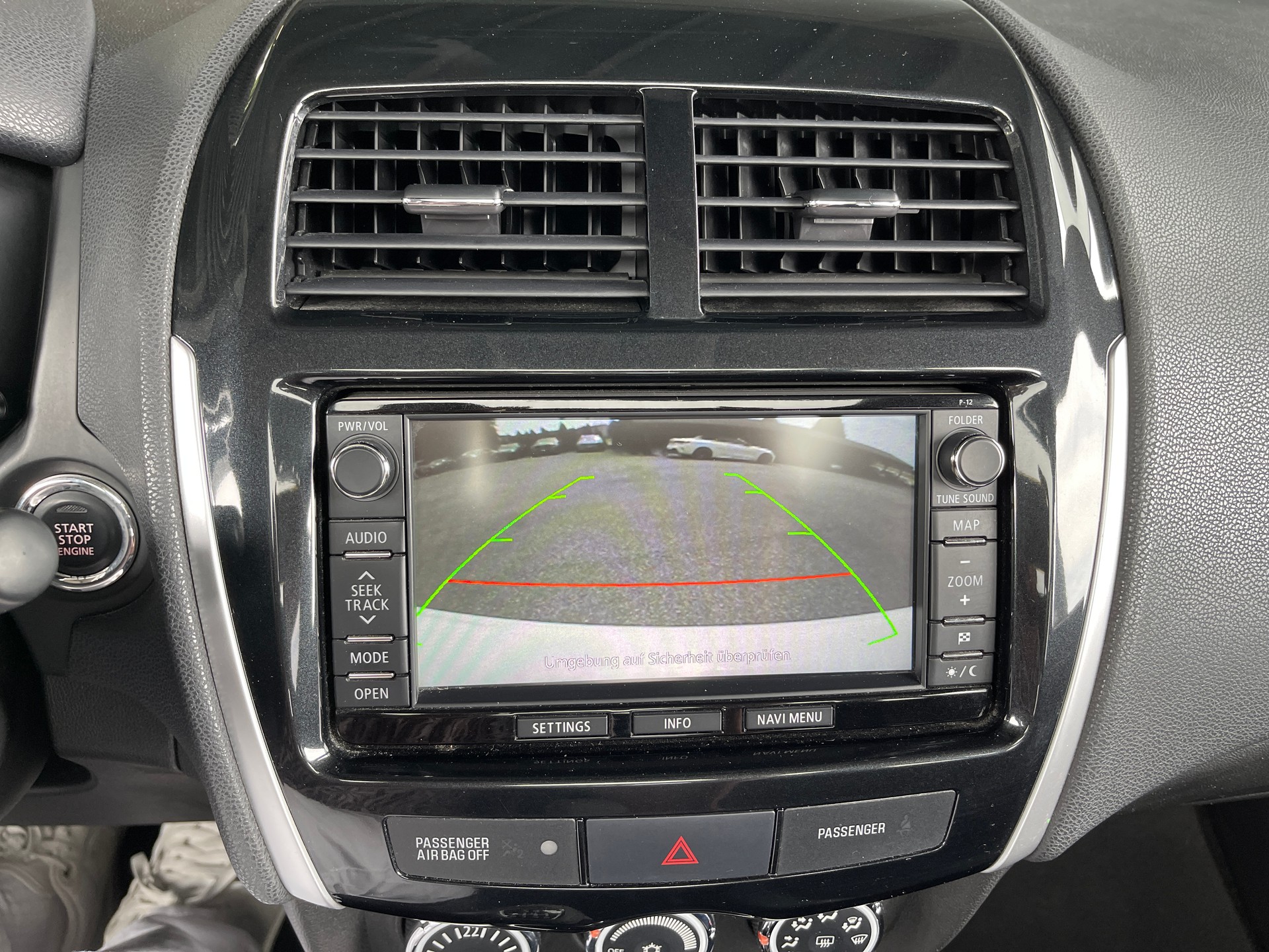 PEUGEOT 4008 1.6 HDi Allure 4WD-image-10