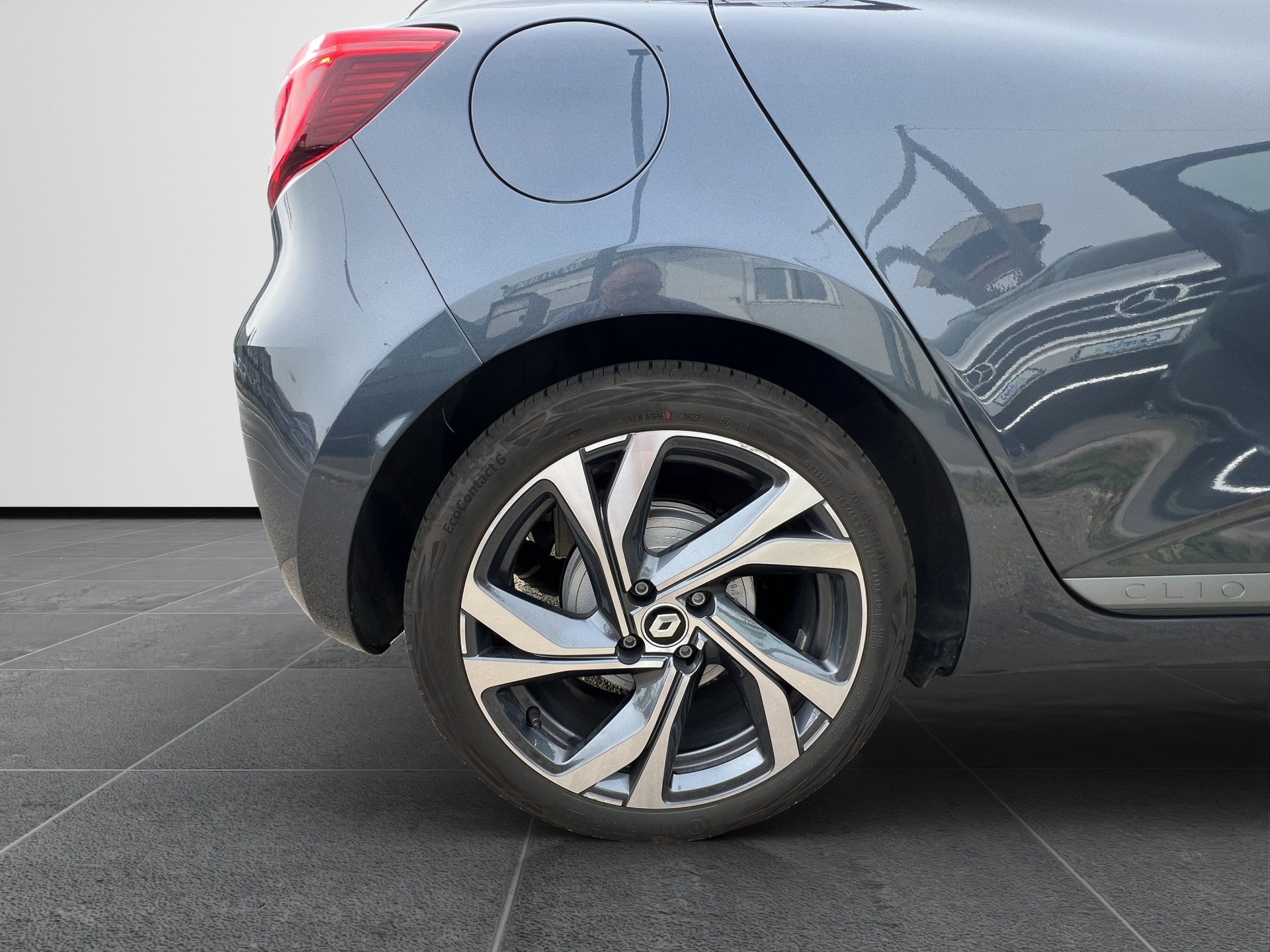 RENAULT Clio 1.6 E-Tech R.S. Line-image-14