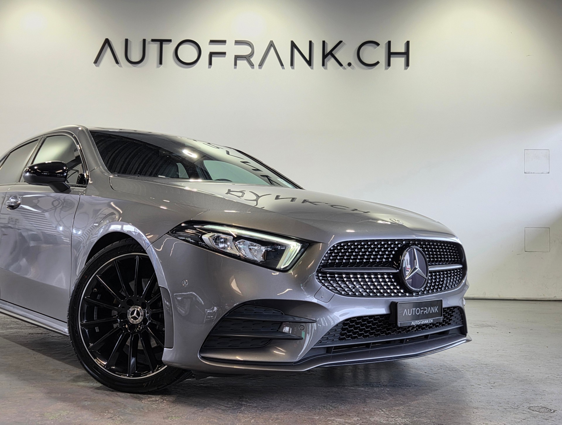 MERCEDES-BENZ A 200 AMG Line-image-7
