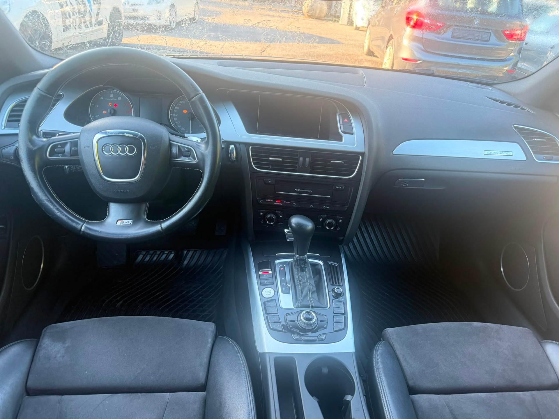AUDI S4 Avant 3.0 TFSI quattro S-tronic-image-3