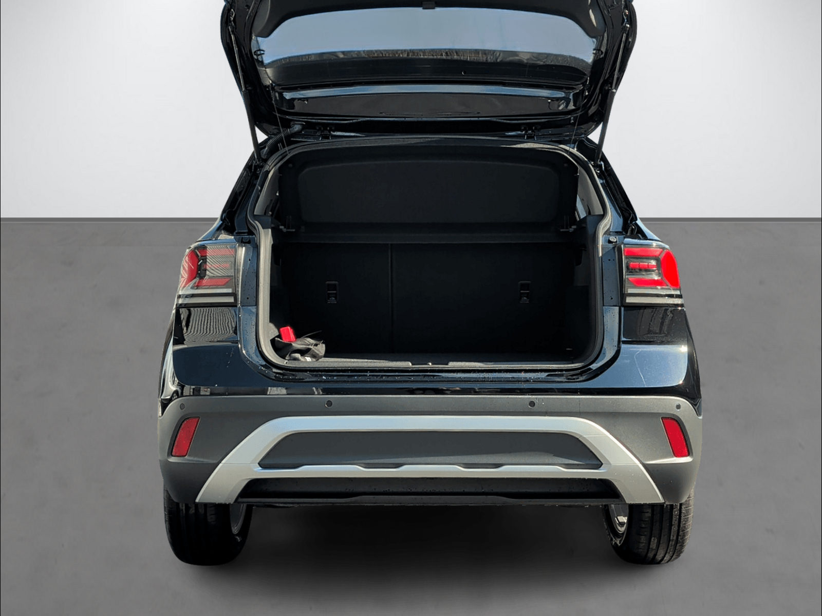 VW T-Cross LI 1.5 TSI 150PS 1500ccm 150PS/110kW 4 Zylinder TSI Benzin-image-11