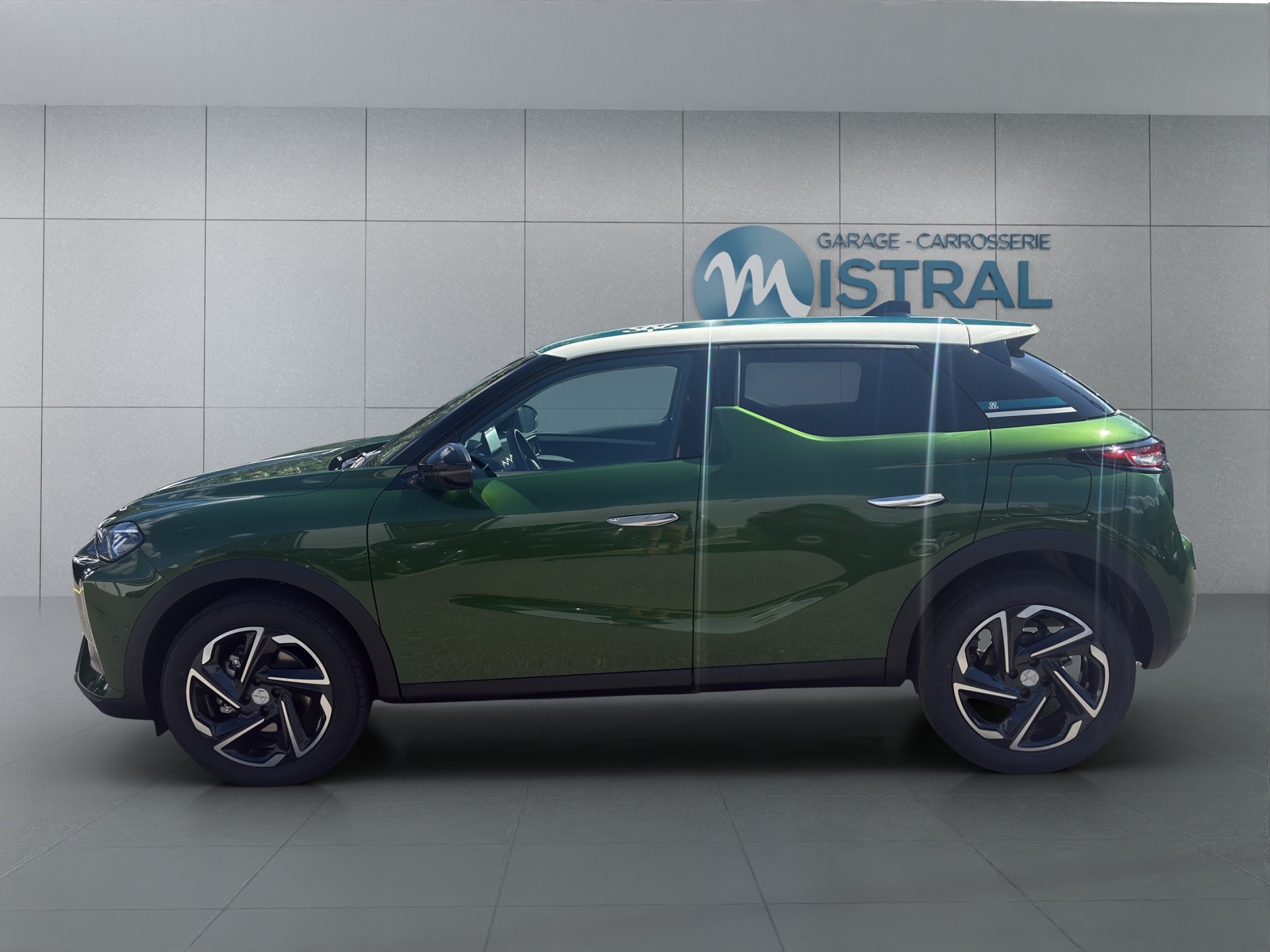 DS AUTOMOBILES 3 Crossback 1.2 Hybrid Maison Sarah Lavoine-showroom-element-1