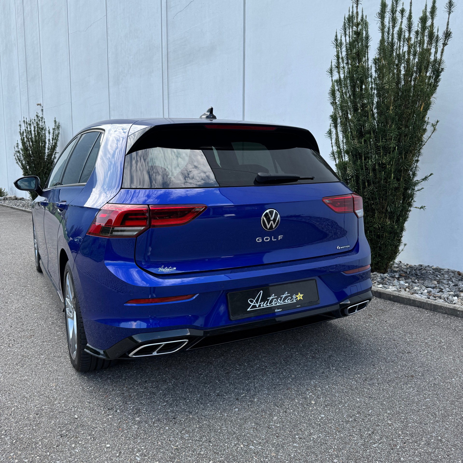 VW Golf 2.0 TSI R-Line DSG 4 Motion-image-5