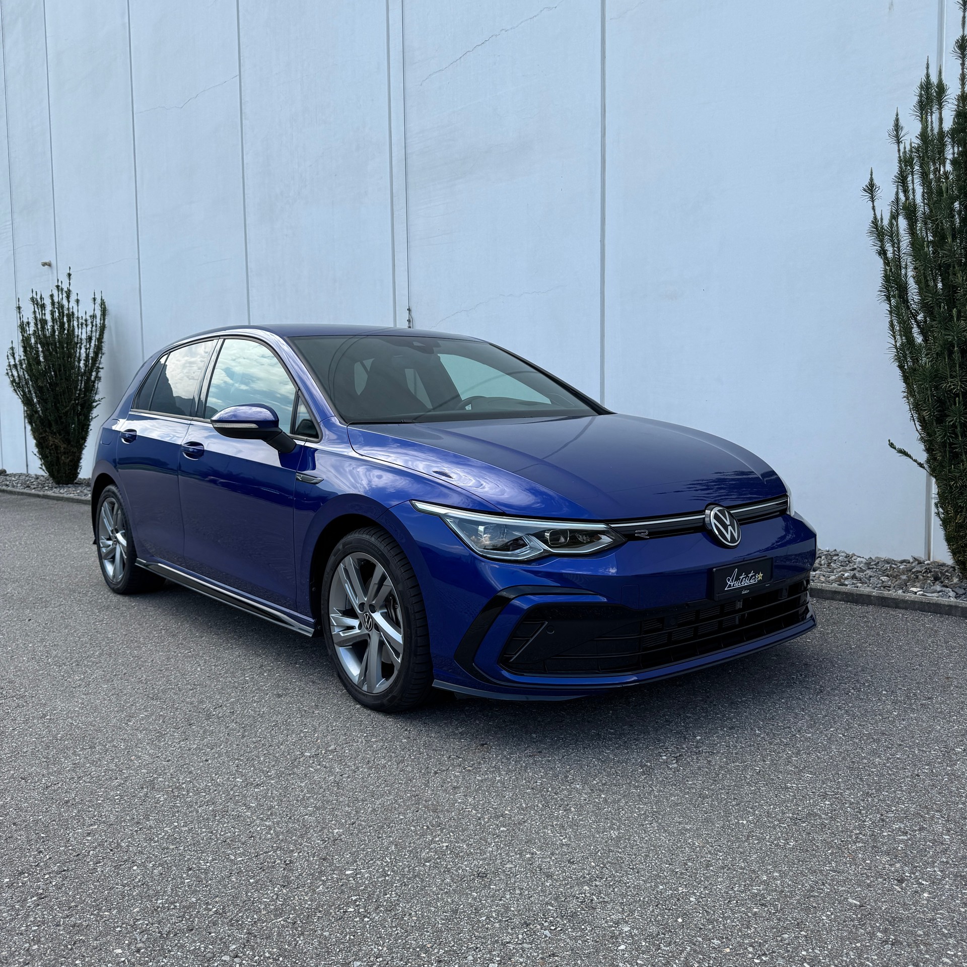 VW Golf 2.0 TSI R-Line DSG 4 Motion-image-1