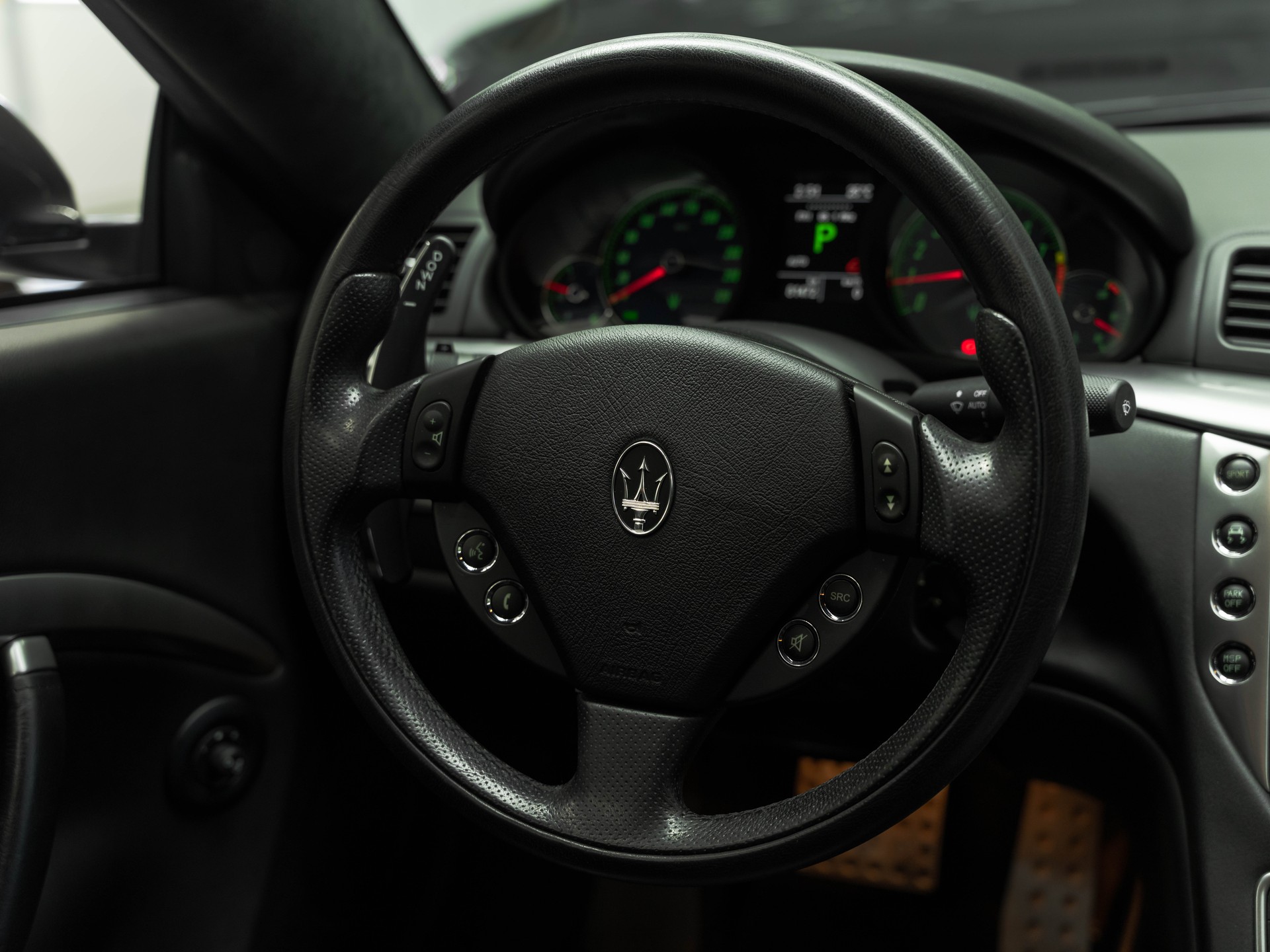 MASERATI GranTurismo S Automatica-image-22