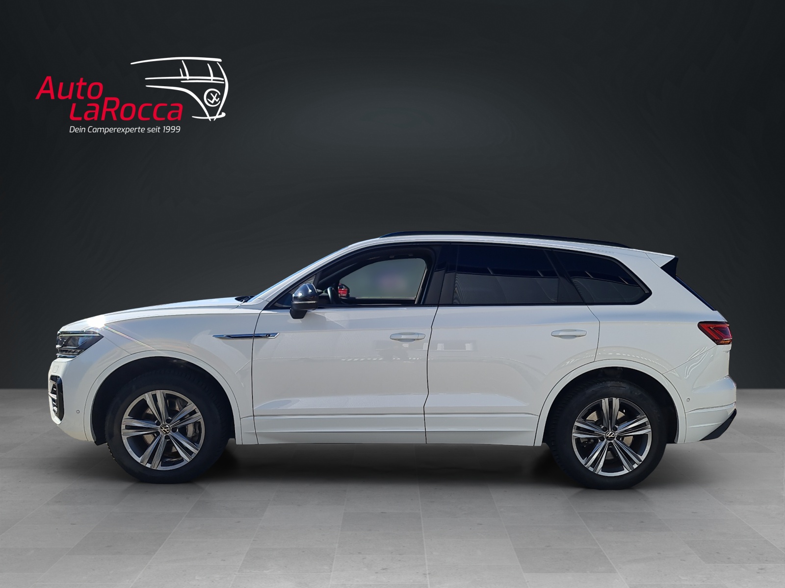 VW Touareg 3.0 TSI R-Line Tiptronic-showroom-element-1