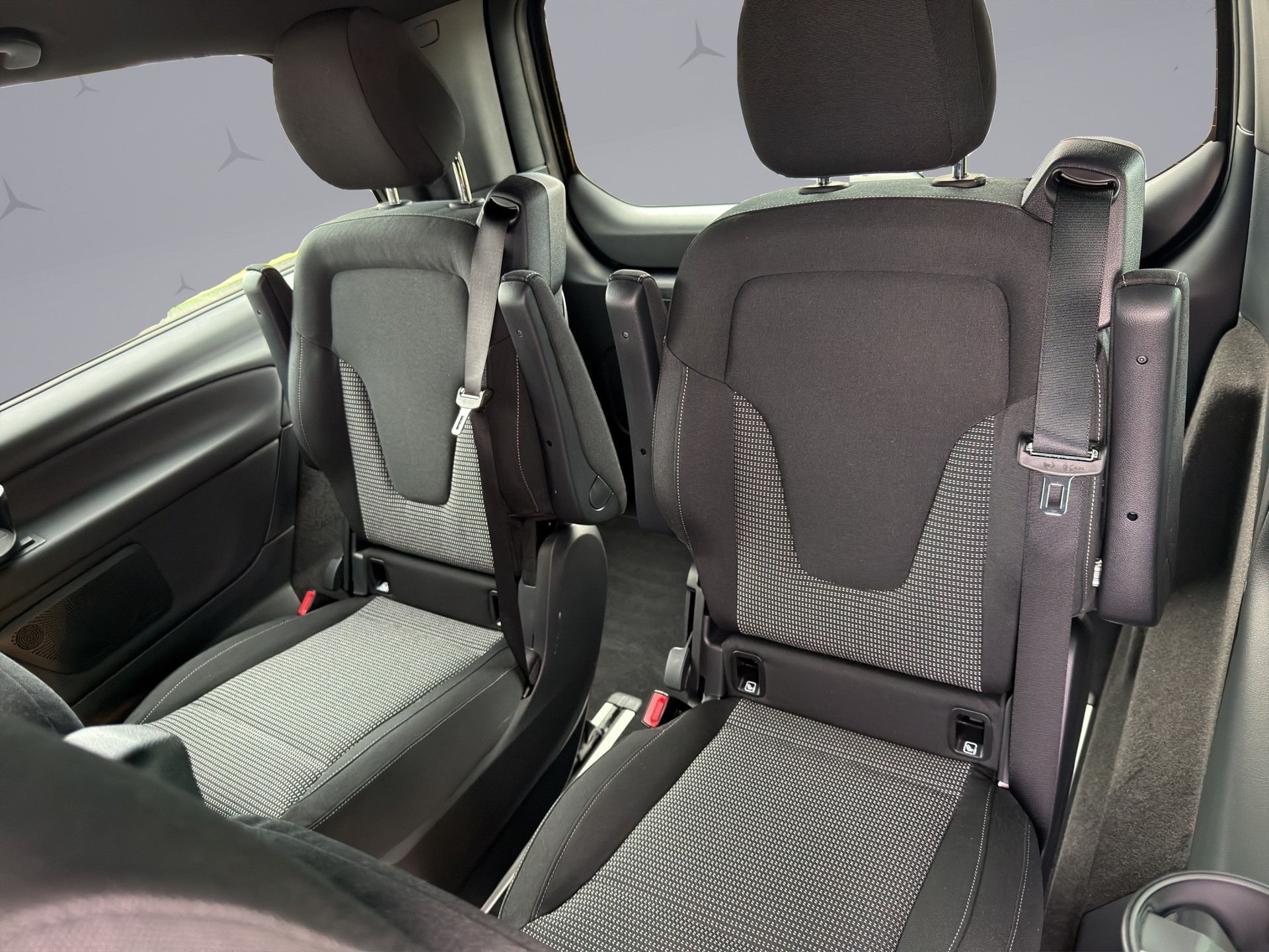 MERCEDES-BENZ V 250 d Style L TREND 4MATIC-image-10