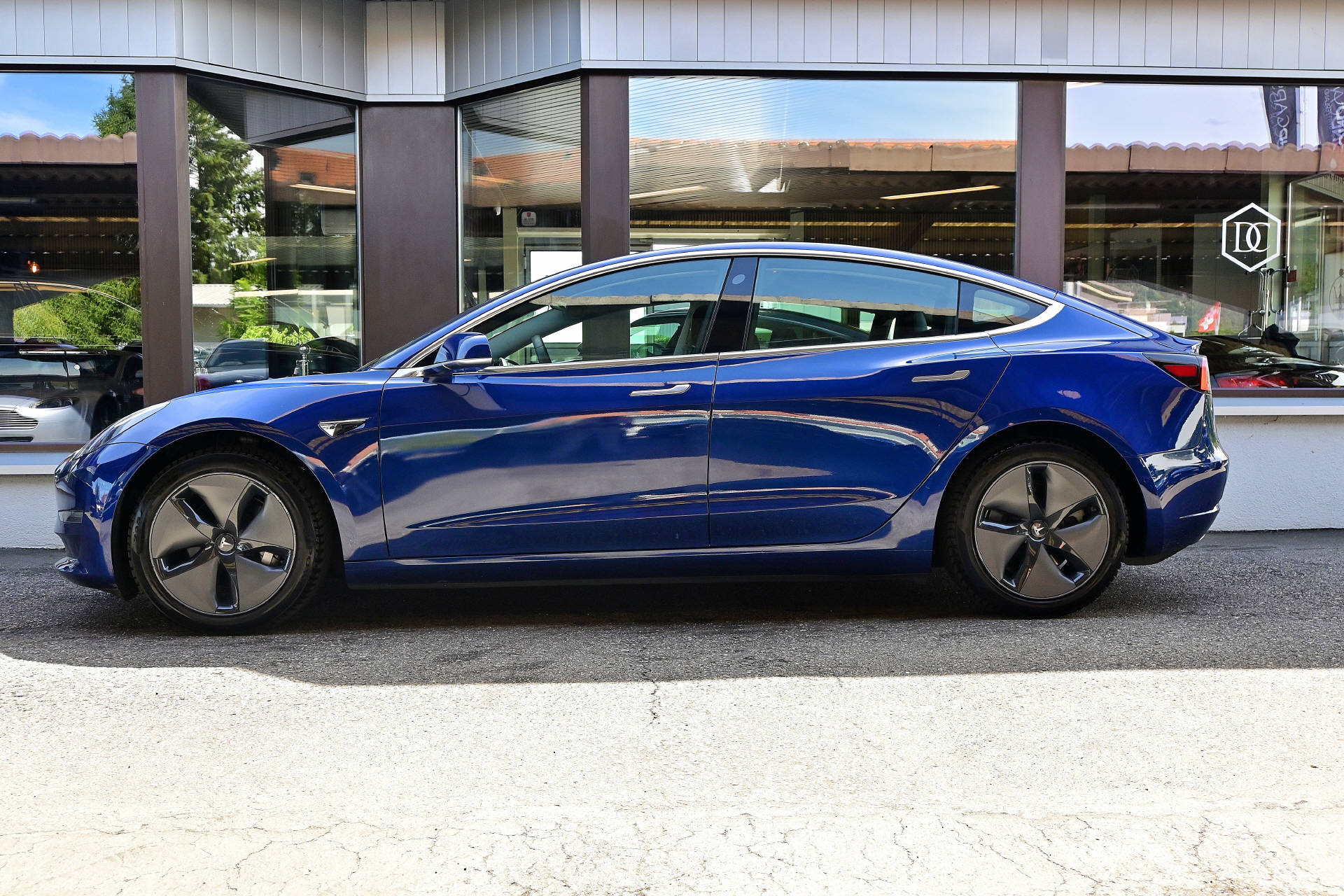 TESLA Model 3 Long Range D *volles autonomes fahren**8-fach bereift*-showroom-element-3
