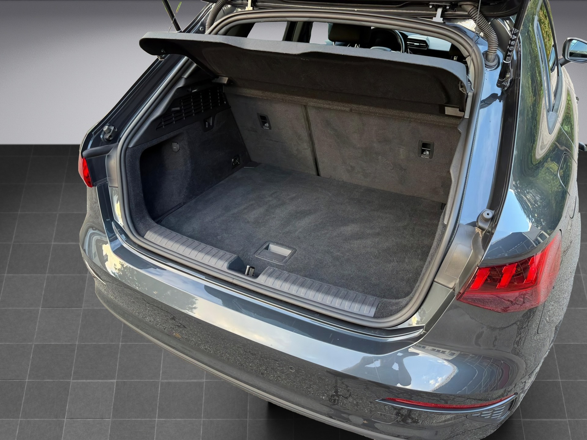 AUDI A3 Sportback 35 TDI S-tronic * Diesel *-image-16