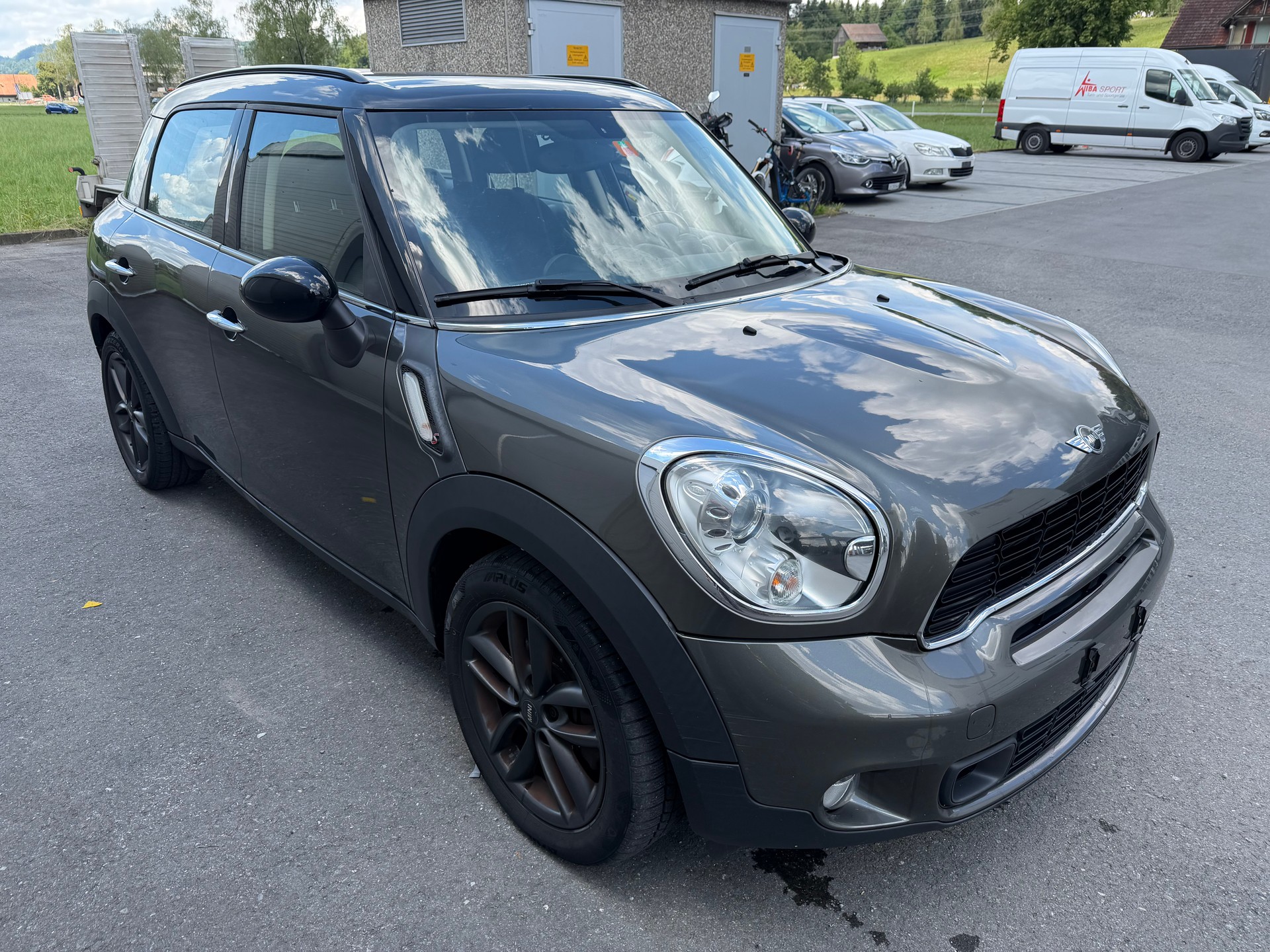 MINI Countryman Cooper S FWD Steptronic-showroom-element-1