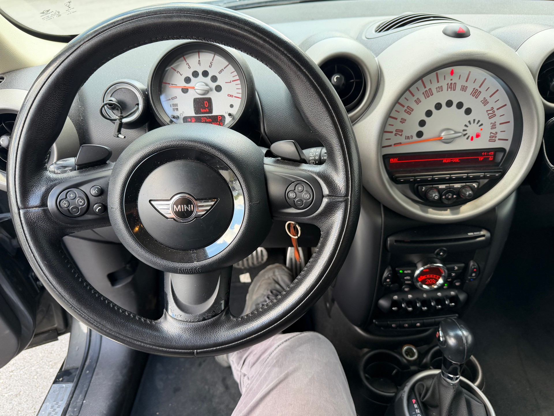 MINI Countryman Cooper S FWD Steptronic-image-6