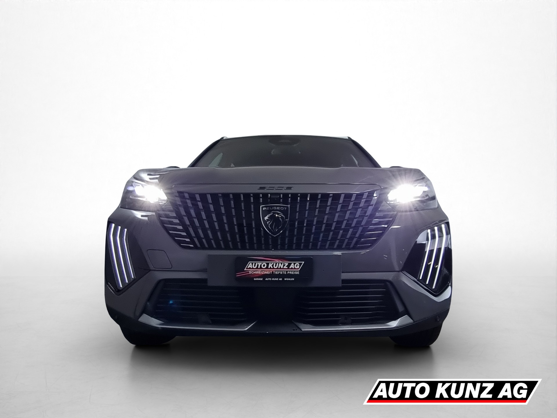 PEUGEOT 2008 54kWh e-GT-showroom-element-1