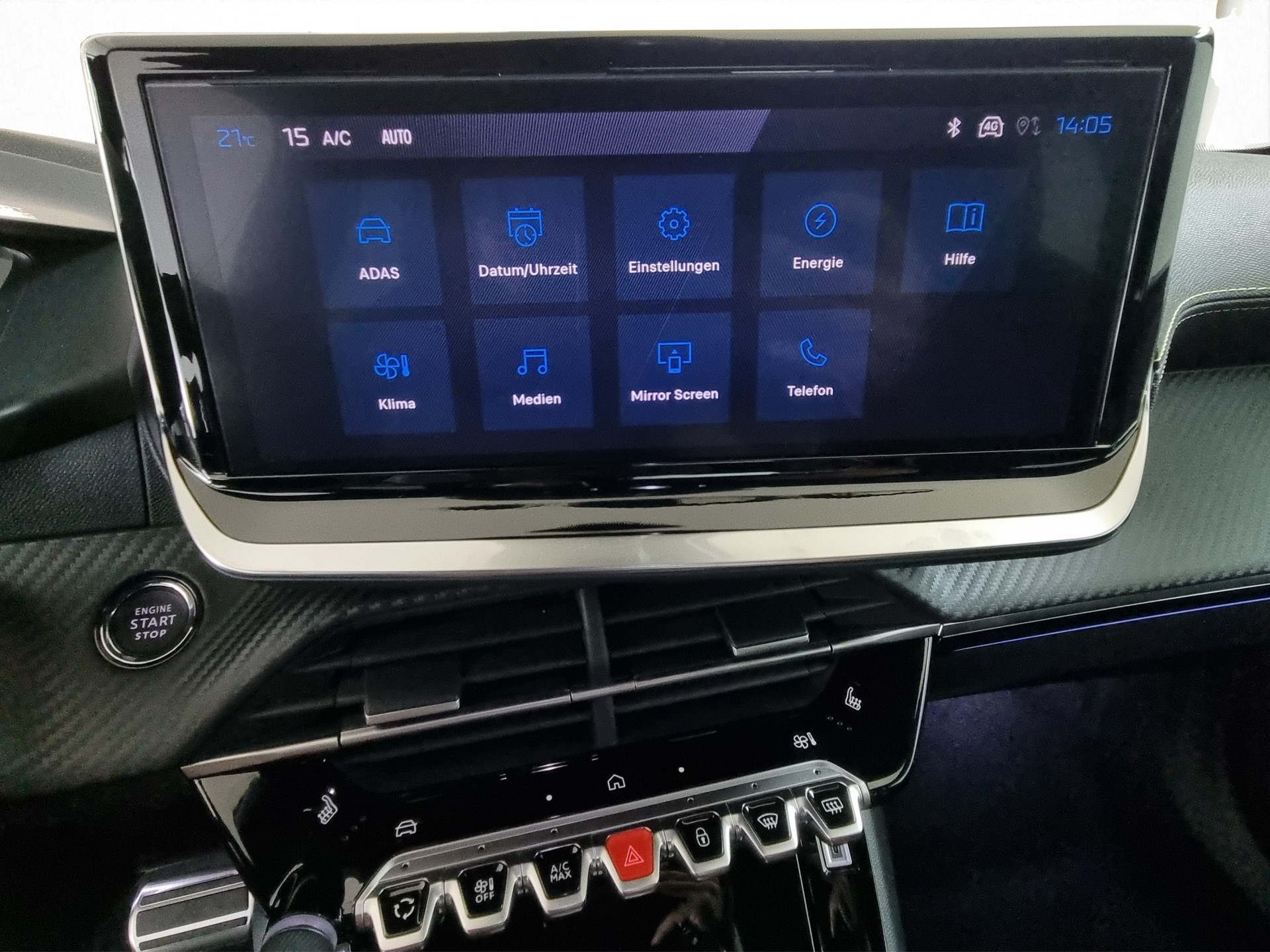 PEUGEOT 2008 54kWh e-GT-image-13