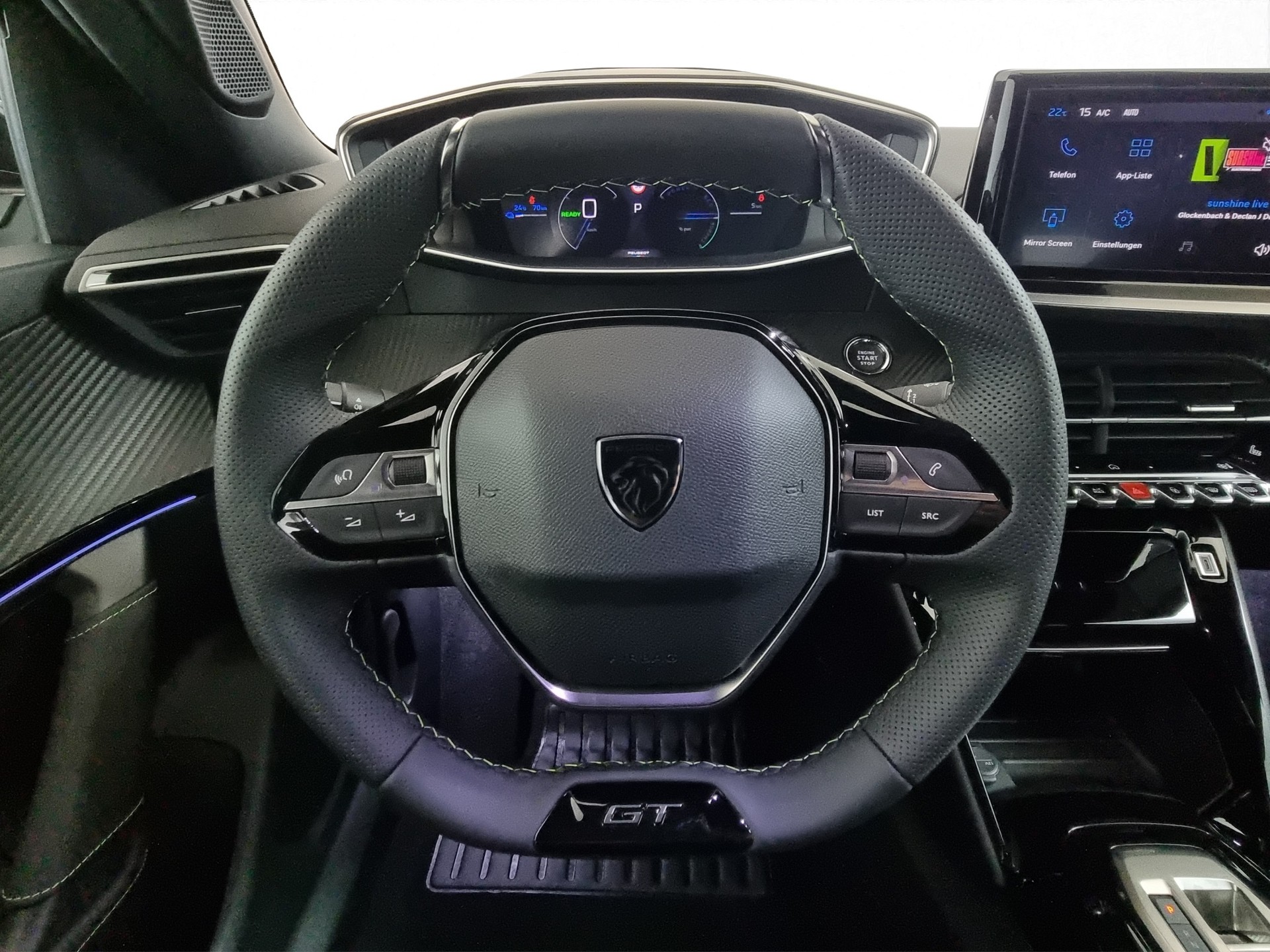 PEUGEOT 2008 54kWh e-GT-image-8