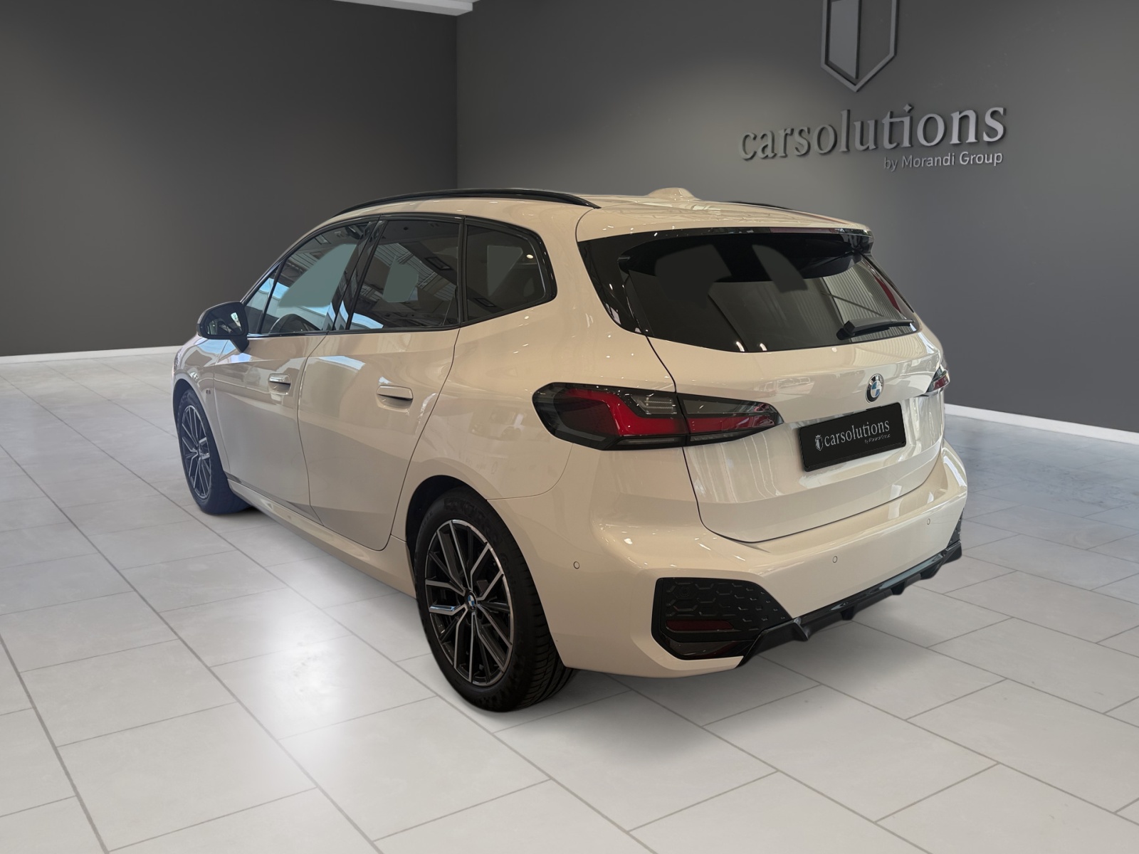 BMW 218d Active Tourer M Sport DKG AHK-showroom-element-2