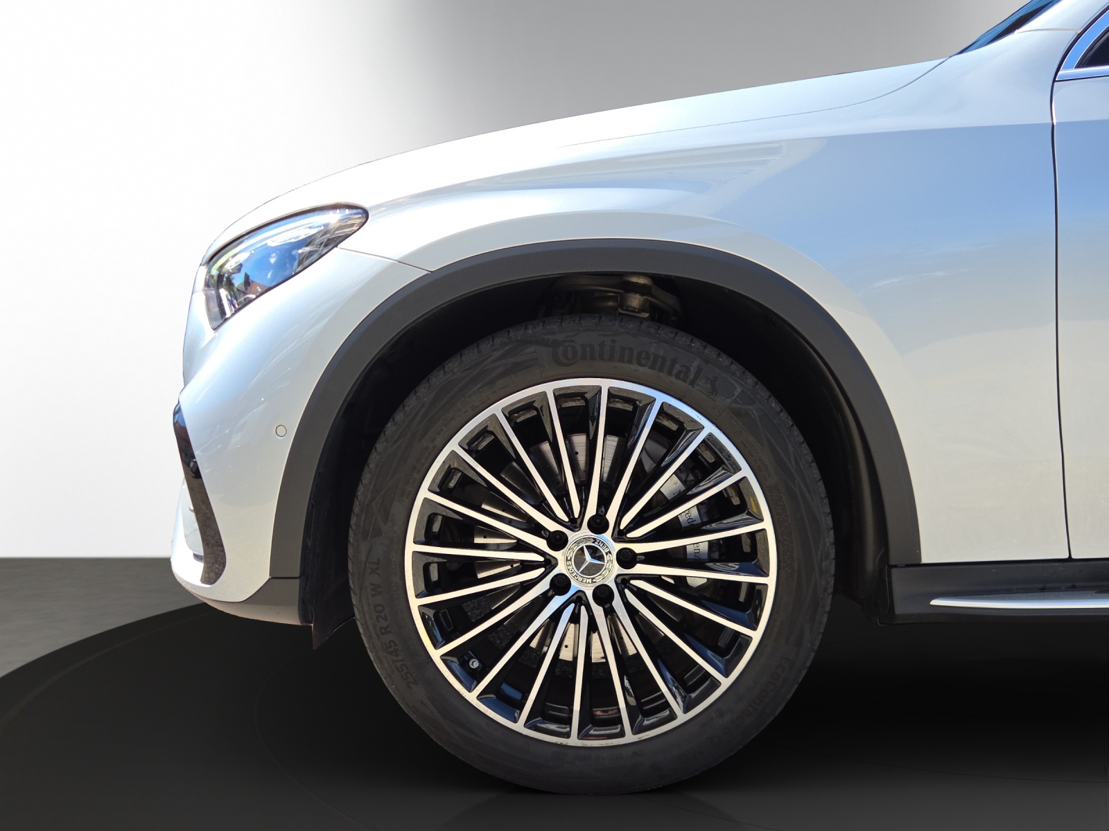 MERCEDES-BENZ GLC 220 d 4Matic 9G-Tronic-showroom-element-3