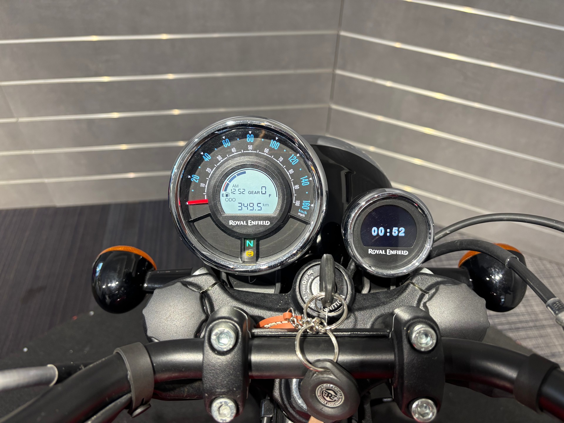 ROYAL ENFIELD Meteor Fireball-image-14
