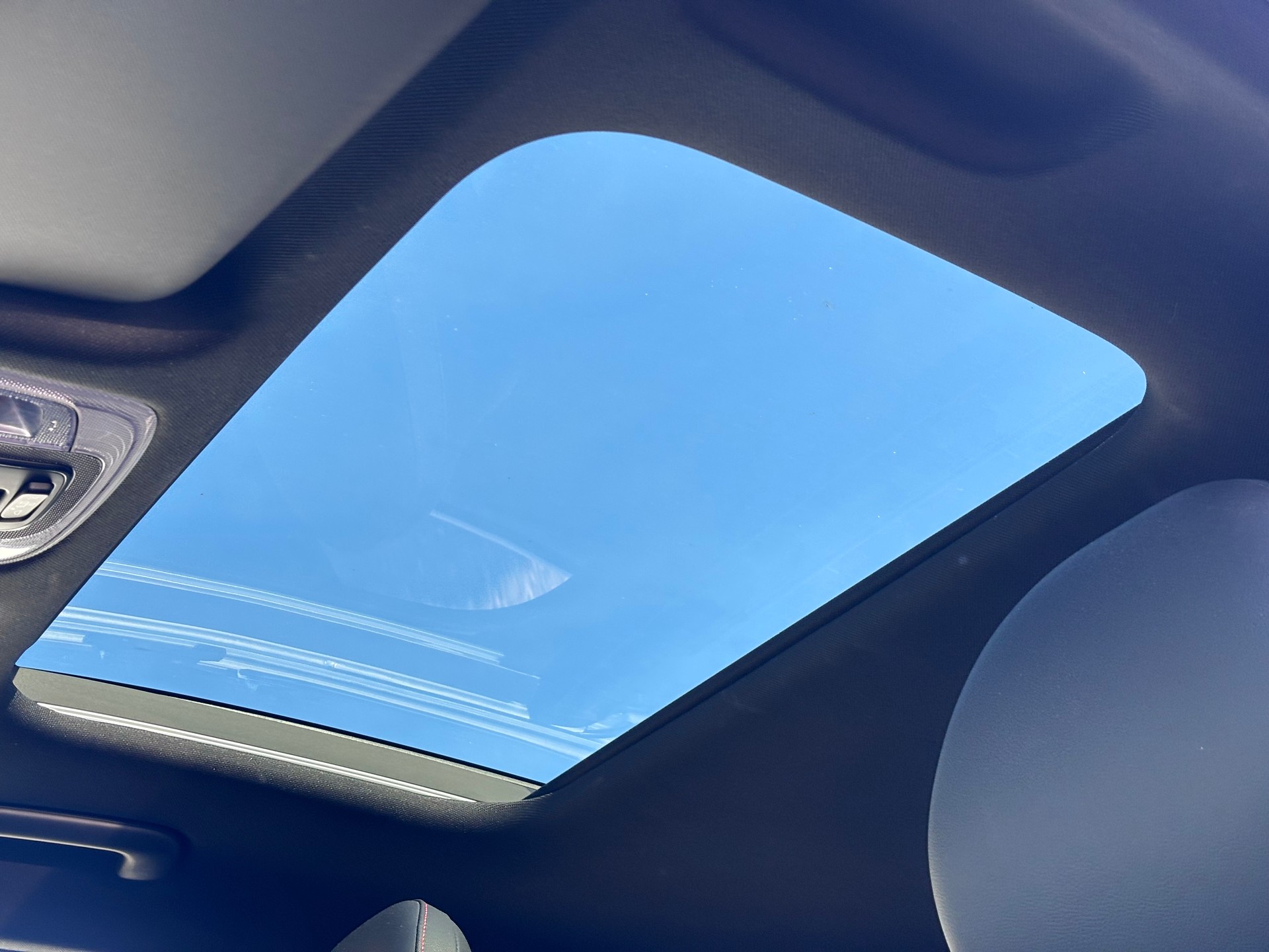 HYUNDAI Kona 1.6 GDi Hybrid N-Line-image-16