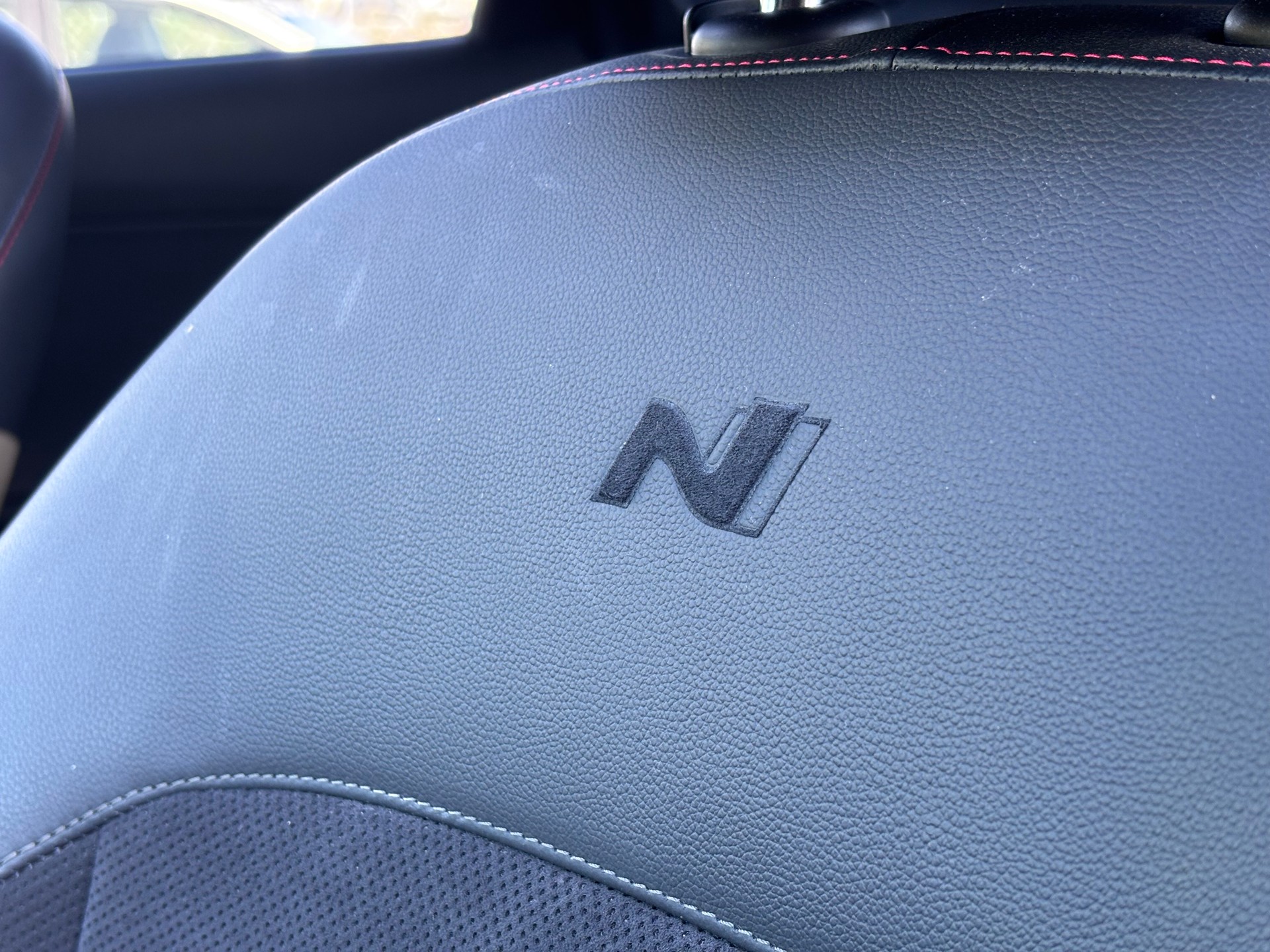 HYUNDAI Kona 1.6 GDi Hybrid N-Line-image-17
