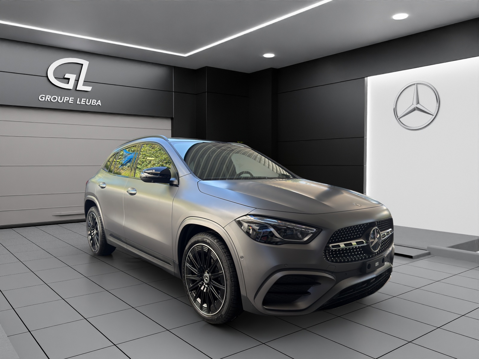 MERCEDES-BENZ GLA 200 Night Star 7G-DCT