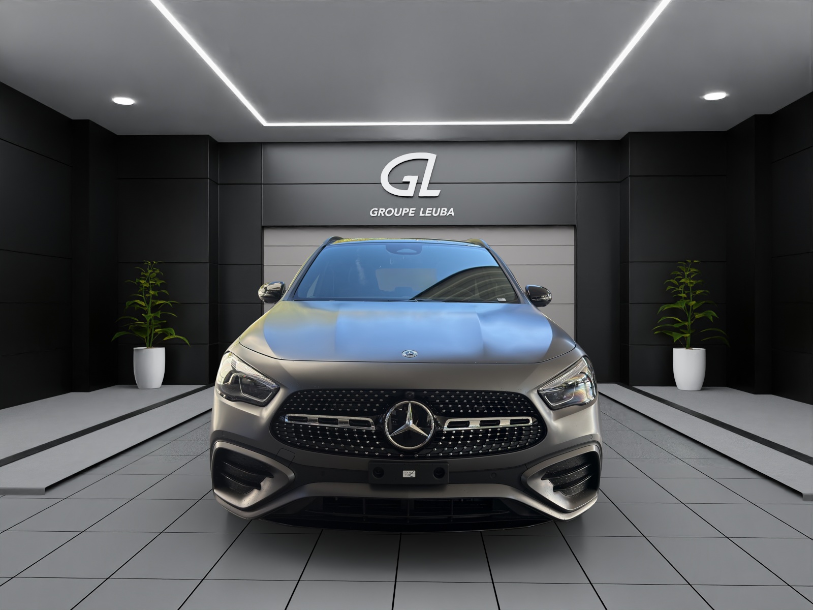 MERCEDES-BENZ GLA 200 Night Star 7G-DCT-showroom-element-1