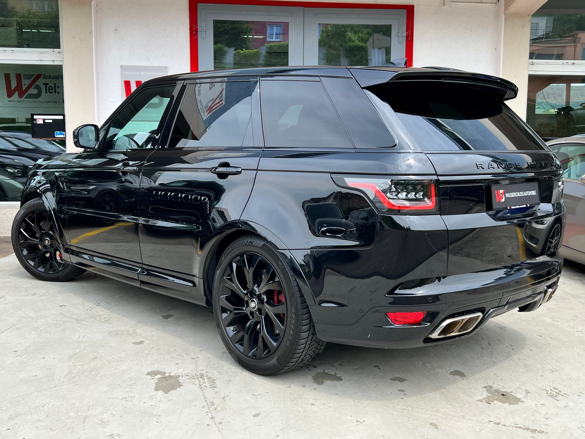 LAND ROVER Range Rover Sport 5.0 V8 S/C SVR Automatic-image-5