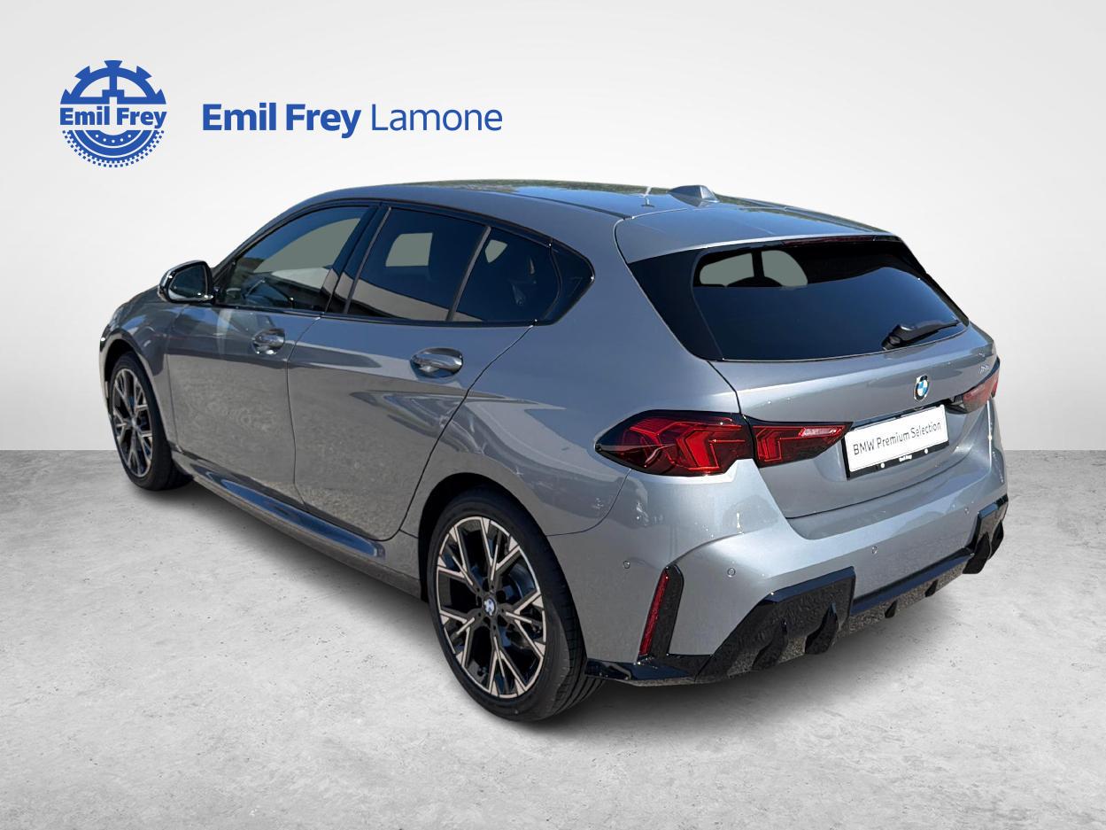 BMW 1er Reihe F70 120i-showroom-element-2