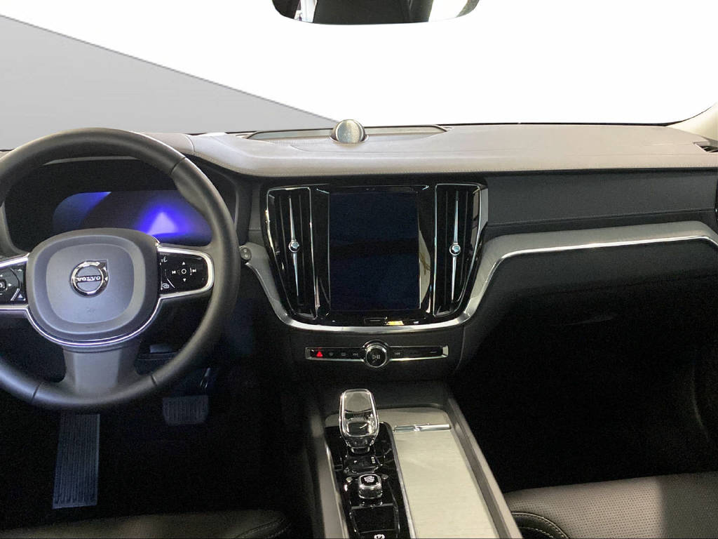 VOLVO V60 Cross Country 2.0 B5 Ultim-image-8