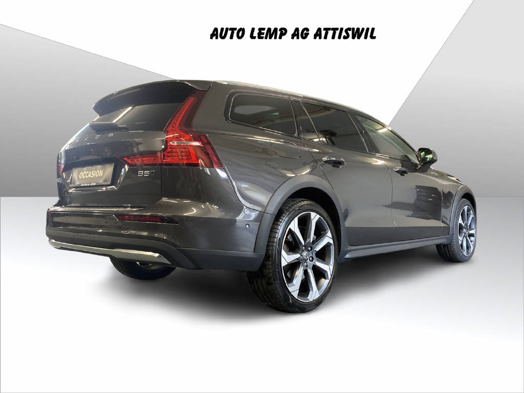VOLVO V60 Cross Country 2.0 B5 Ultim-image-5