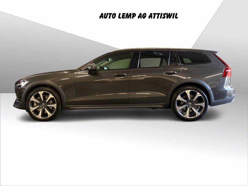 VOLVO V60 Cross Country 2.0 B5 Ultim-image-2