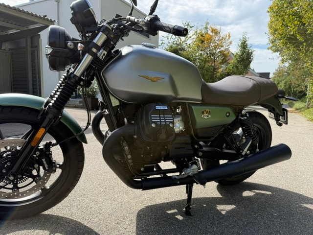 MOTO GUZZI V7 IV 850 Stone 100TH Centenario-image-1