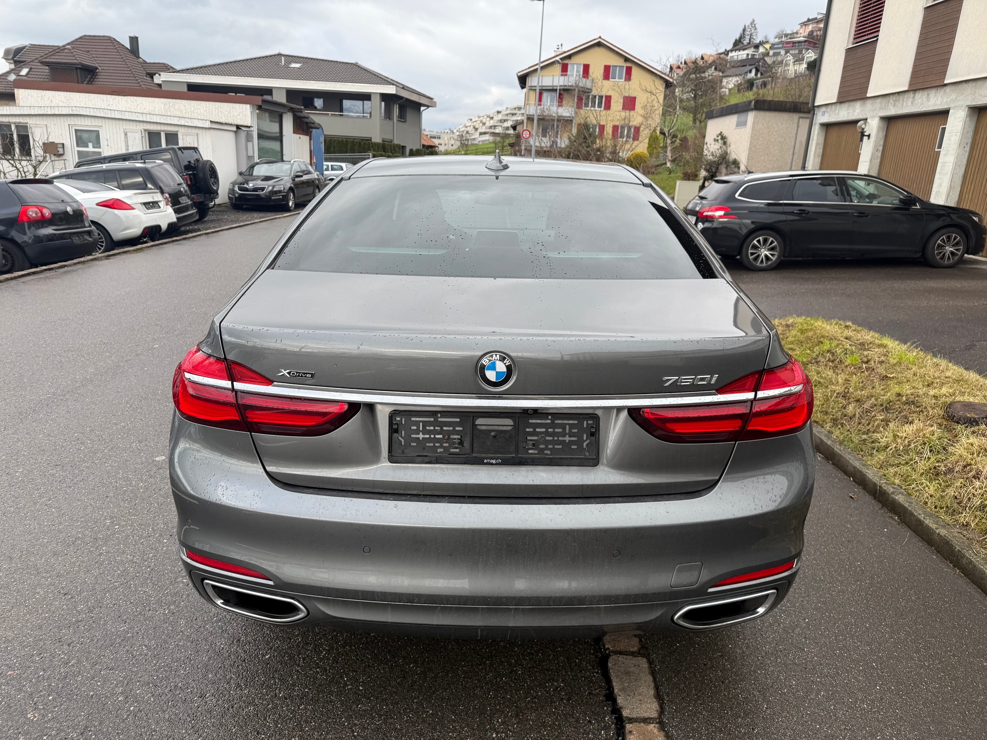 BMW 750i xDrive Steptronic-image-5